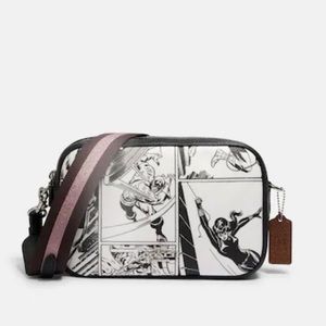 COACH │ MARVEL
© 2020 MARVEL